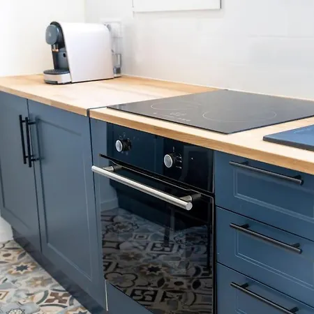 Apartment Triplex De Qualite, Quartier Calme Caen