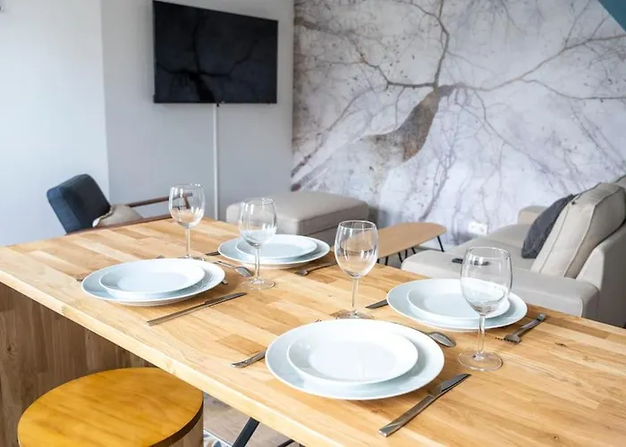 Apartment Triplex De Qualite, Quartier Calme